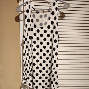 NWOT Zenana white w/ black polka dot tank top